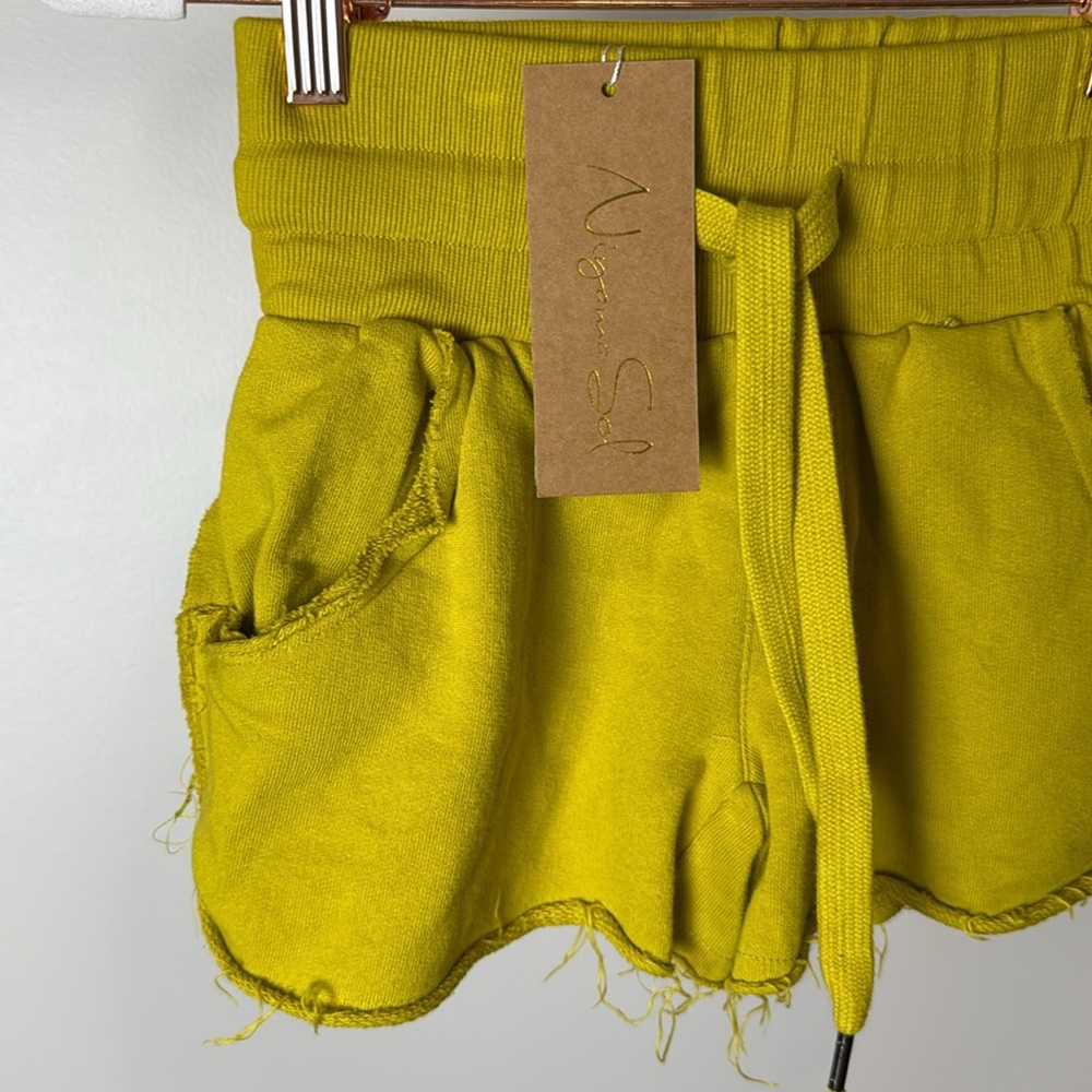 Niyama Sol Shorts - Picture 2 of 8